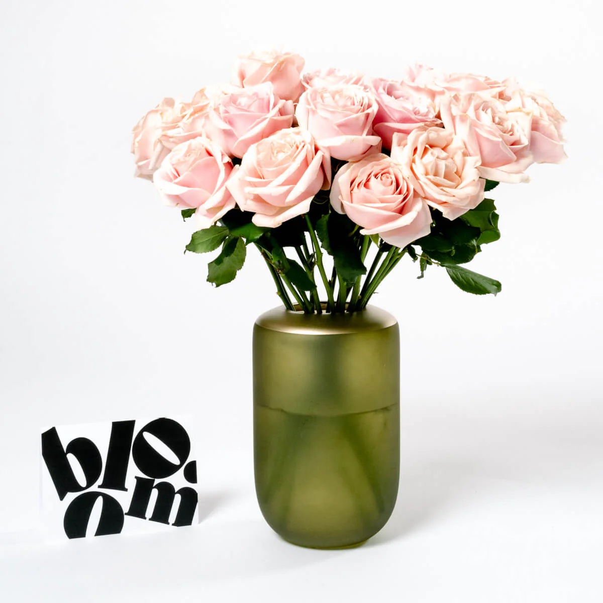 Sweet Avalanche Roses - Image 2